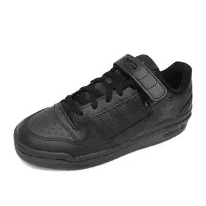 아디다스 오리지널 포럼 로우 벨크로 겨울 운동화 트리플블랙 GV9766