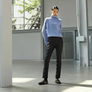 [런칭가 99000원] J by 헝가리구스 다운팬츠