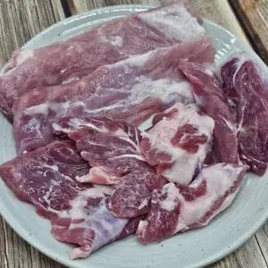 지리산 흑돼지 뒷고기 자투리 덩어리고기 500g x 2팩