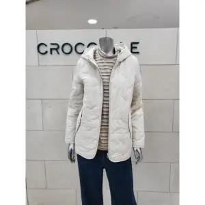[크로커다일레이디]자수 포인트 후드패딩점퍼CLEWPD001-IV_BP