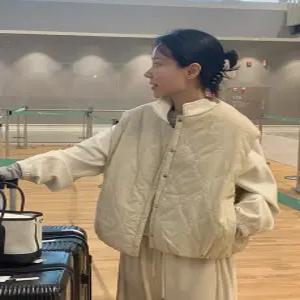 플레인 윈터 경량 패딩조끼 (one color)