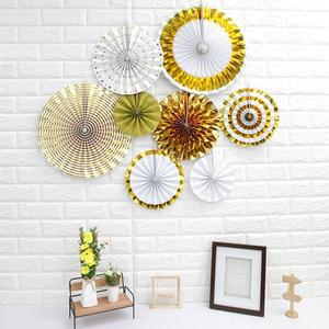 [파티공구]스페셜팬세트8입(골드) 스페셜 팬세트 8입 골드 페이퍼 팬 휠 파티 장식 소품