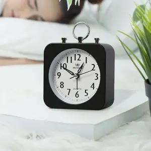 월데코 시끄러운 알람시계 무소음 탁상시계