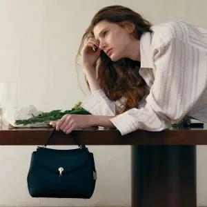 [롯데백화점]조이그라이슨 주피터 사첼백 스몰 LW5SB4720_10