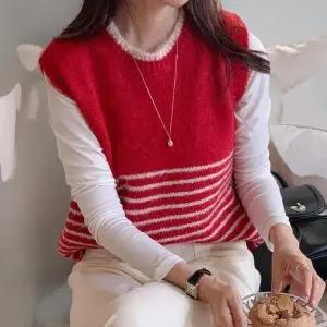 [다잇템] 여자 라운드 레드니트 줄무늬 덤블 콘트라스트 니트조끼_22543592_588872