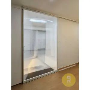 [바른도어]65번 원슬라이딩중문 오픈형 화이트 플루트강화유리