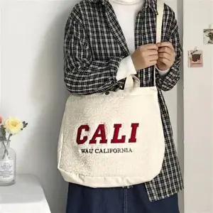 버킷백 뽀글이 영문 여성 겨울 데일리 외출 가방 크로스백