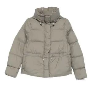 캐나다구스 하이넥 드로우스트링 웨이스트 몽고메리 패딩 3042WT 9852