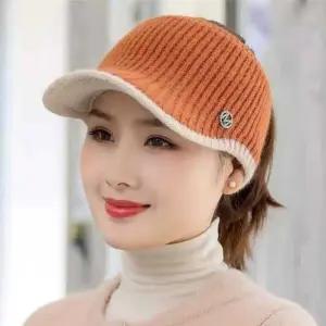[유토피아]여자 겨울 캠핑 나들이 룩 니트 골프 썬 캡 모자 코디 중년여성모자볼캡 모자종류운동모자 골프