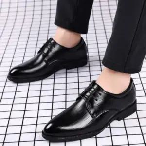 [옷자락]남성 캐주얼 광택 스트레이트 블랙 브라운 뾰족 구두
