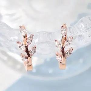 [하프클럽/]14K 골드필드 핀 큐빅 리프 원터치링 귀걸이