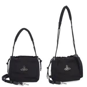 [비비안웨스트우드] ORB로고 4C03000AU W001Y N401 비비안웨스트우드 HILARY 힐러리 스몰 버킷백 토트백 숄