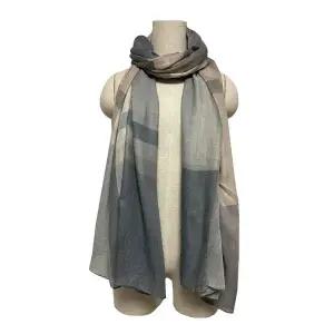 러브캣 스트라이트패턴 스카프(FJF1X404BEZZ)