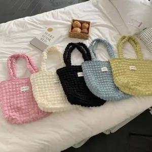 [라일리] Rly 버블 엠보싱 사각 숄더백 빅 캔버스백 여성가방