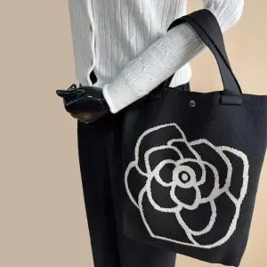 [라일리] Rly 봄 가을 겨울 니트 로즈 장미 캔버스백