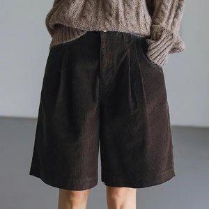 [시크폭스] 워린 버뮤다 핀턱 골덴 팬츠