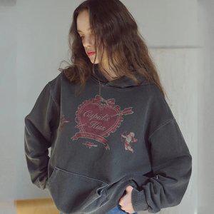 큐피트 크롭 피그먼트 후드티 스모크블랙