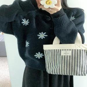 코스코스 도톰 플라워 자수 니트 가디건 (2color)