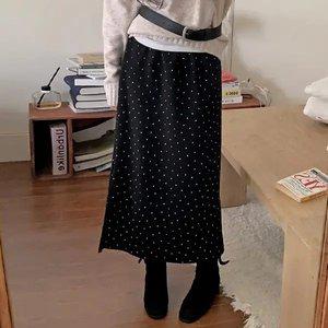 핫핑 [데일리템] 베즌 H라인 도트 사이드슬릿 밴딩 롱스커트