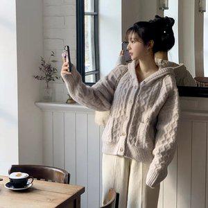 울함유 (도톰폭닥/색감맛집) 러버블 알파카라이크 보카시 케이블 후드 가디건 cd3291