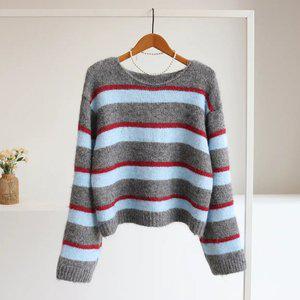 [잇수다] 하몬디 스트라이프 배색 루즈핏 라운드 니트