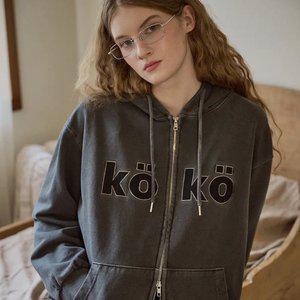 [2-WAY] KOKO 아플리케 피그먼트 후드 집업 스모크블랙