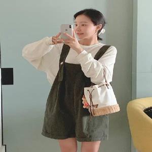 우드버튼 카키 롤업 하프 멜빵 오버롤 (one color)