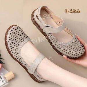 중년 쿠션 펀칭 플랫 엄마 통굽 스트랩 미끄럼방지 여자 컴포트화 통기성 시원한 티류