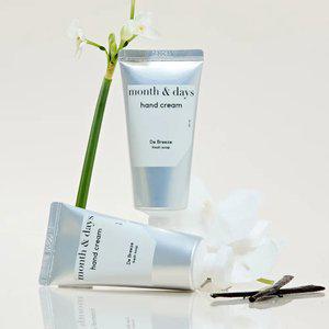 [핸드크림 1+1] 먼스앤데이즈 디 브리즈(클린솝향) 퍼퓸케어 핸드크림 50ml (총 100ml