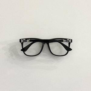 유니크디자인 유광 스퀘어 고퀄리티 뿔테안경