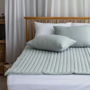 [더와이] 프리드 모달 샤인실키 누빔 이불 침대 패드 카페트 Q