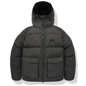 [롯데백화점]유에프씨 스포츠 UFC 프리마로프트 릴렉스핏 다잉 패딩 점퍼 차콜 U2PJU4306CH