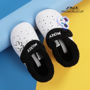 [PWX]1+1 프로월드컵키즈 미키마우스 블랙폼털 라이팅 논슬립 털실내화(ZB)