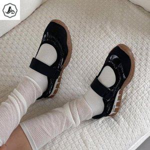 [애슬릿] 발 편한 찍찍이 밴딩 발레코어 여성 스니커즈