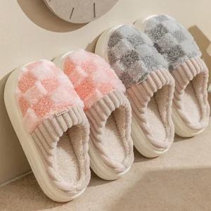 로네르 남녀공용 플러피 체크 뽀글이 겨울 실내화