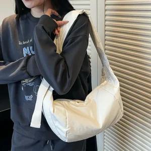 영스피플 크로와상백 카벼운 나일론 가방 크로스백 데일리 여행용 숄더 반달백