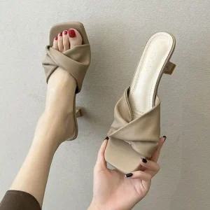 인기상품 샌들 정장슬리퍼 소프트터치 미들힐 프렌치 여름샌들 [WFJ8OS7_251030]