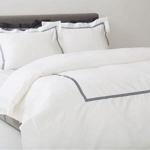 [갤러리아] 포엠자수 홑겹이불 SS