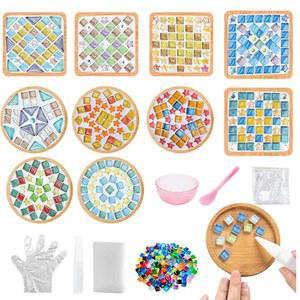 쿠치시티 10세트 DIY 모자이크 타일 공예품, 나무 코스터가 포함된 혼합 색상 모자이크 키트, 창의적인 수제 음료 홈 데코레이션 선물용 수제 유리 코스터 공예품 세트