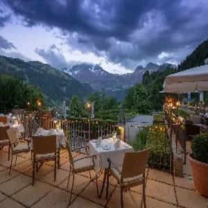 [힐링in유럽] 스위스 일주 9일 #5성호텔4박[2연박2회] #융프라우요흐전망대 #고르너그라트전망대 #스파호텔 #골든패스1등석 #루체른유람선1등석 #라보와이너리 #맛8