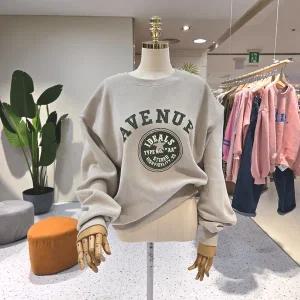 [대구백화점] [에잇컨셉]양기모 에비 레터링맨투맨(C23K7FTS040)