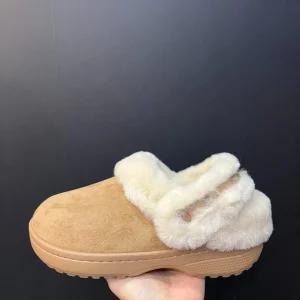 [편집샵 에스마켓]CROCS CLS UNFURGETTABLE SUEDED CLOG 212106-2EY