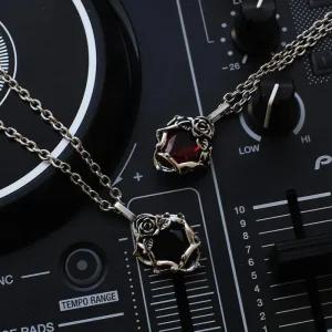 [벨가]써지컬 블랙 레드 큐빅 장미 펜던트 체인 목걸이 (42215763)