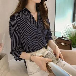 [아우트]반오픈 카라 세로 롱셔츠 줄무늬 5부