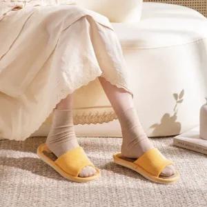 인기상품 발편한 논슬립 거실화 귀여운 슬리퍼 푹신한 실내화 부드러운 실내용 [WFJ8T9F_251031]