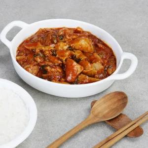 [혜택11,320원]요거시 닭갈비 200g * 4팩 간편식사 술안주 캠핑요리 완전조리밀키트