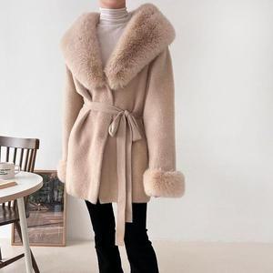 [M7] 여자 겨울연말룩 퍼트리밍 숄카라 혁대 자켓