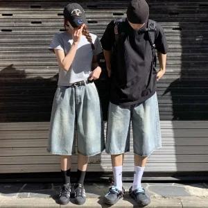 [made/허리조절/오버핏]원스 데일리 핀턱 와이드 5부 버뮤다 워싱 데님팬츠(2color)