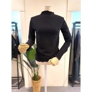 [대구백화점] [미스칸트]물결 반목 긴팔 티셔츠 블랙(KKTSPA01BK)