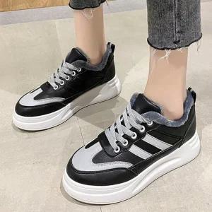 베리슈 여성 4cm 발편한 키높이 겨울 털운동화 방한 통굽 스니커즈 털신 털신발